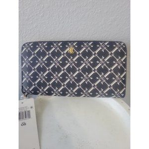 New with tags Ladies Ralph Lauren Zip Around Wallet